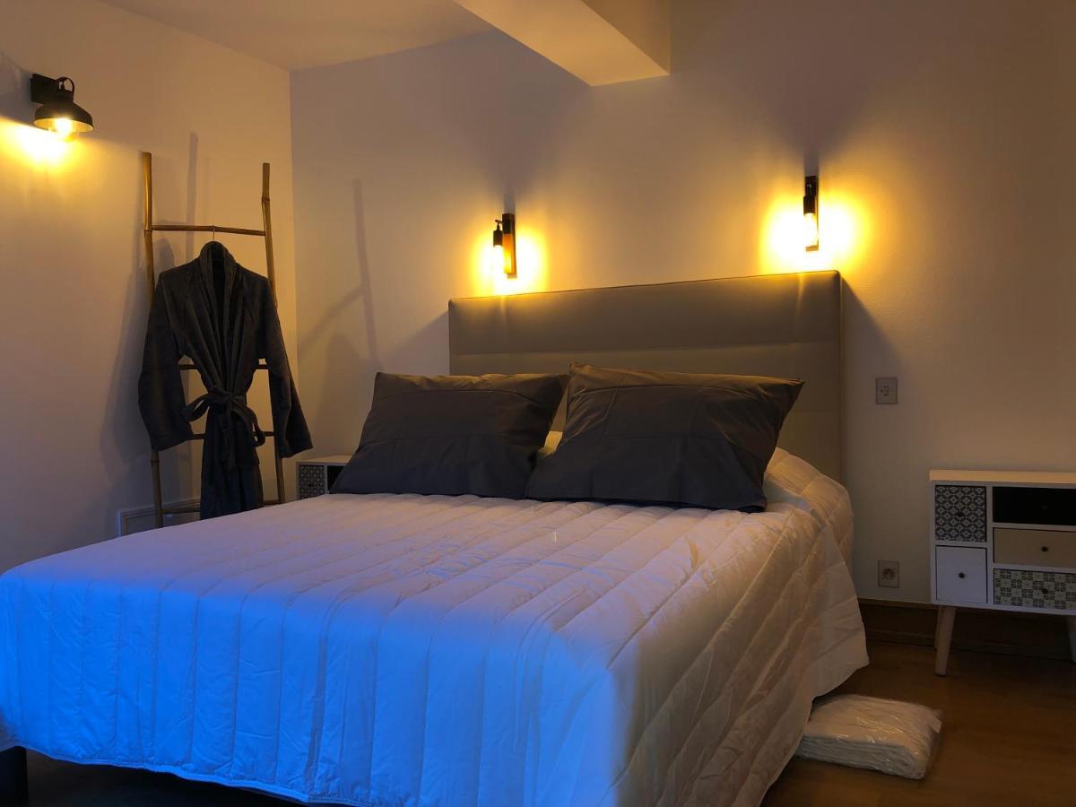 Les 3 P'Tites Pom'S Hotel Alencon Bagian luar foto